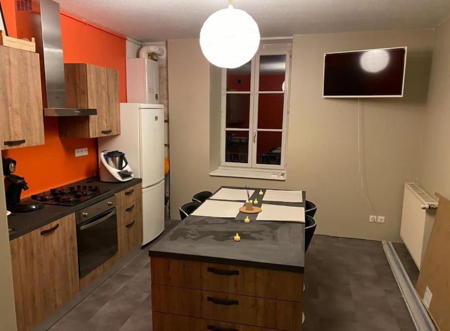 Detente Au Centre-Ville - Lons-Le-Saunier Exteriér fotografie